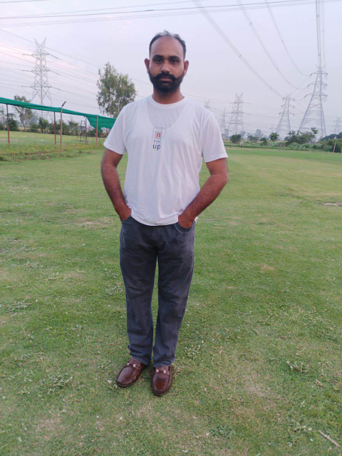 Pardeep Kumar: The Musical Journey of a Dedicated Harmonium Player