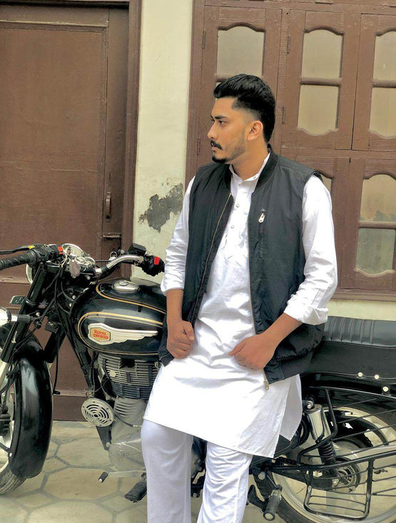 Jasbir Singh: The Journey of a Dedicated Actor in the Entertainment Industry